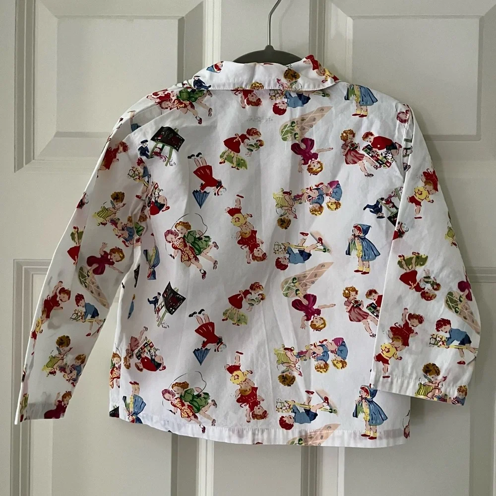 - Adorable girl's long sleeve/pants pajama set, vintage images.size 2-3Y